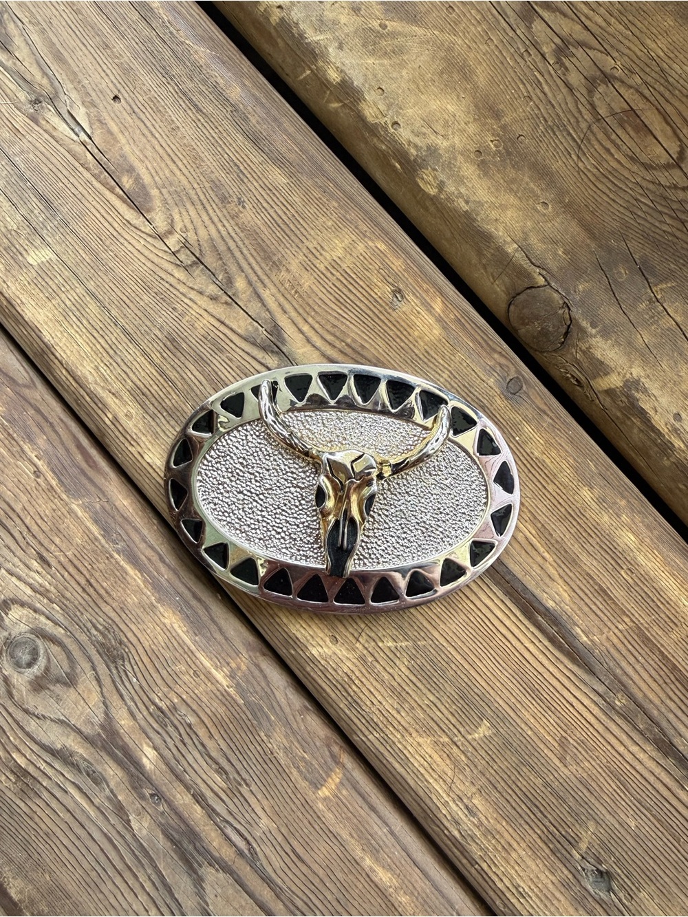 Western Longhorn Skull Oval Belt Buckle - Gold & Silver